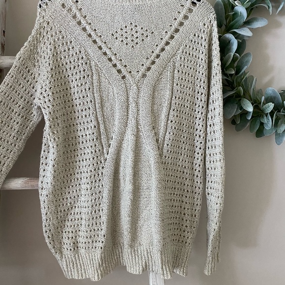 ✨Gray Sweater from Forever 21✨ - Picture 5 of 5